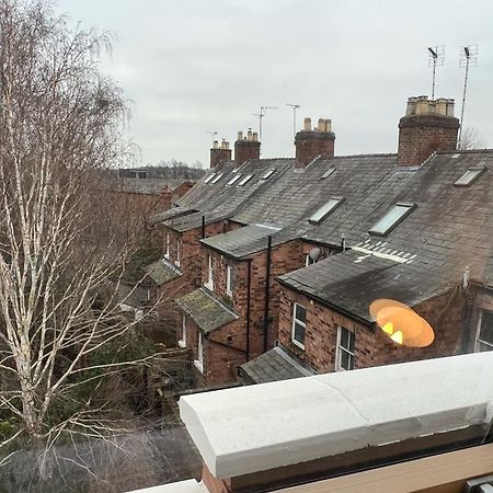Chester Stays - Best Value Apartment With Free Parking In The Heart Of Chester Buitenkant foto
