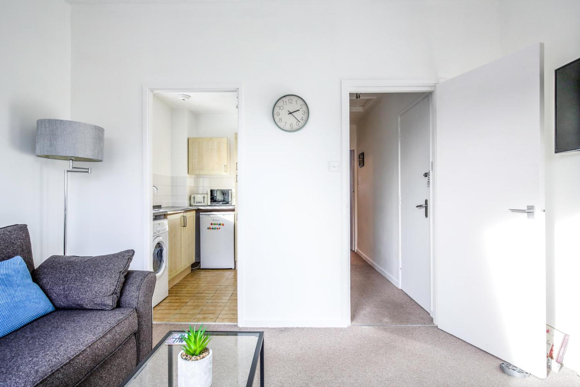 Chester Stays - Best Value Apartment With Free Parking In The Heart Of Chester Buitenkant foto