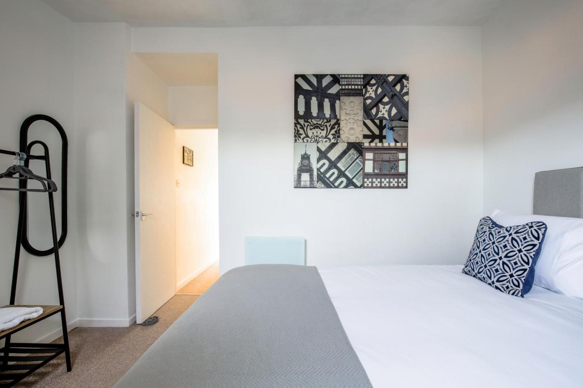 Chester Stays - Best Value Apartment With Free Parking In The Heart Of Chester Buitenkant foto