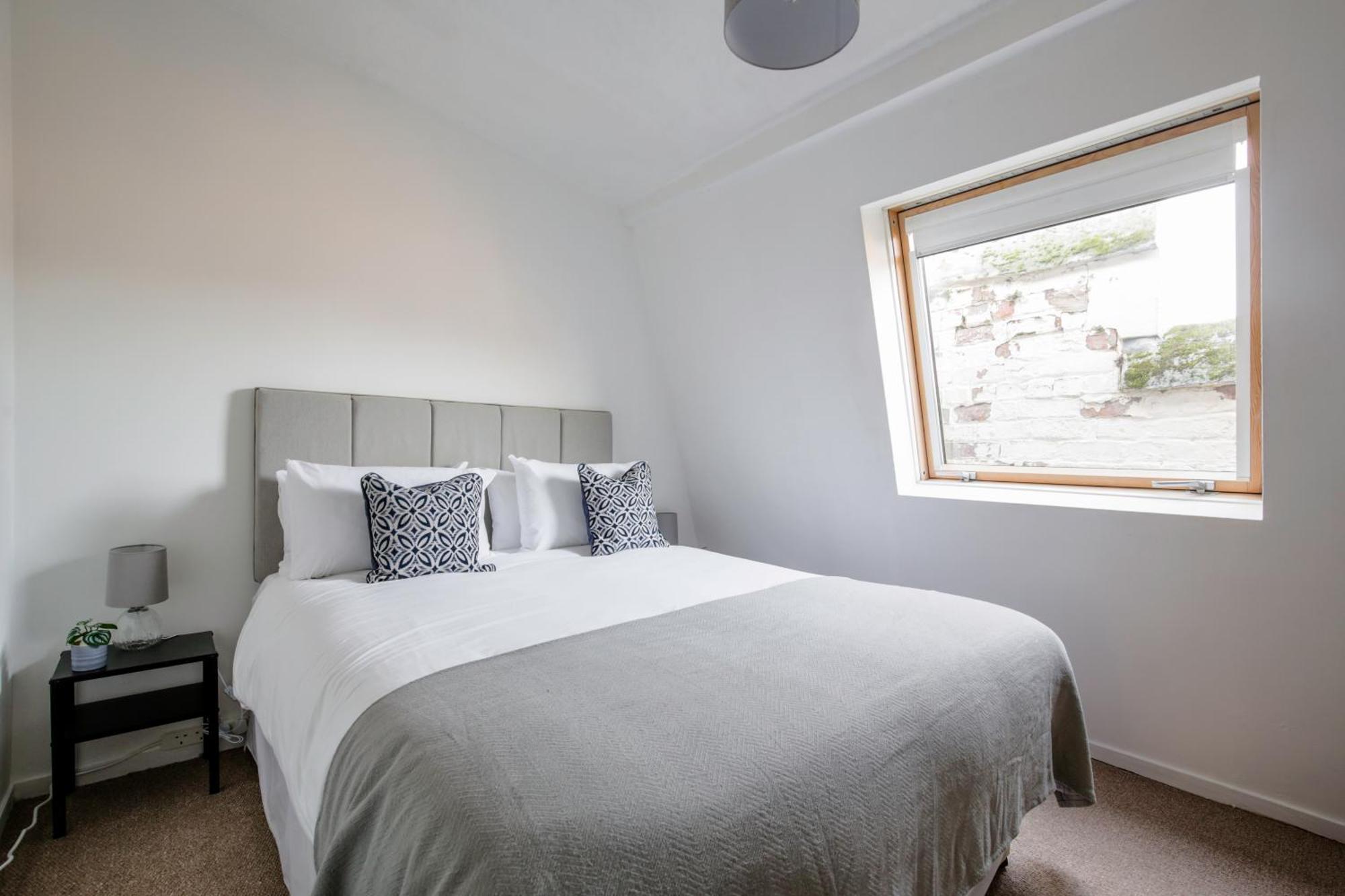 Chester Stays - Best Value Apartment With Free Parking In The Heart Of Chester Buitenkant foto