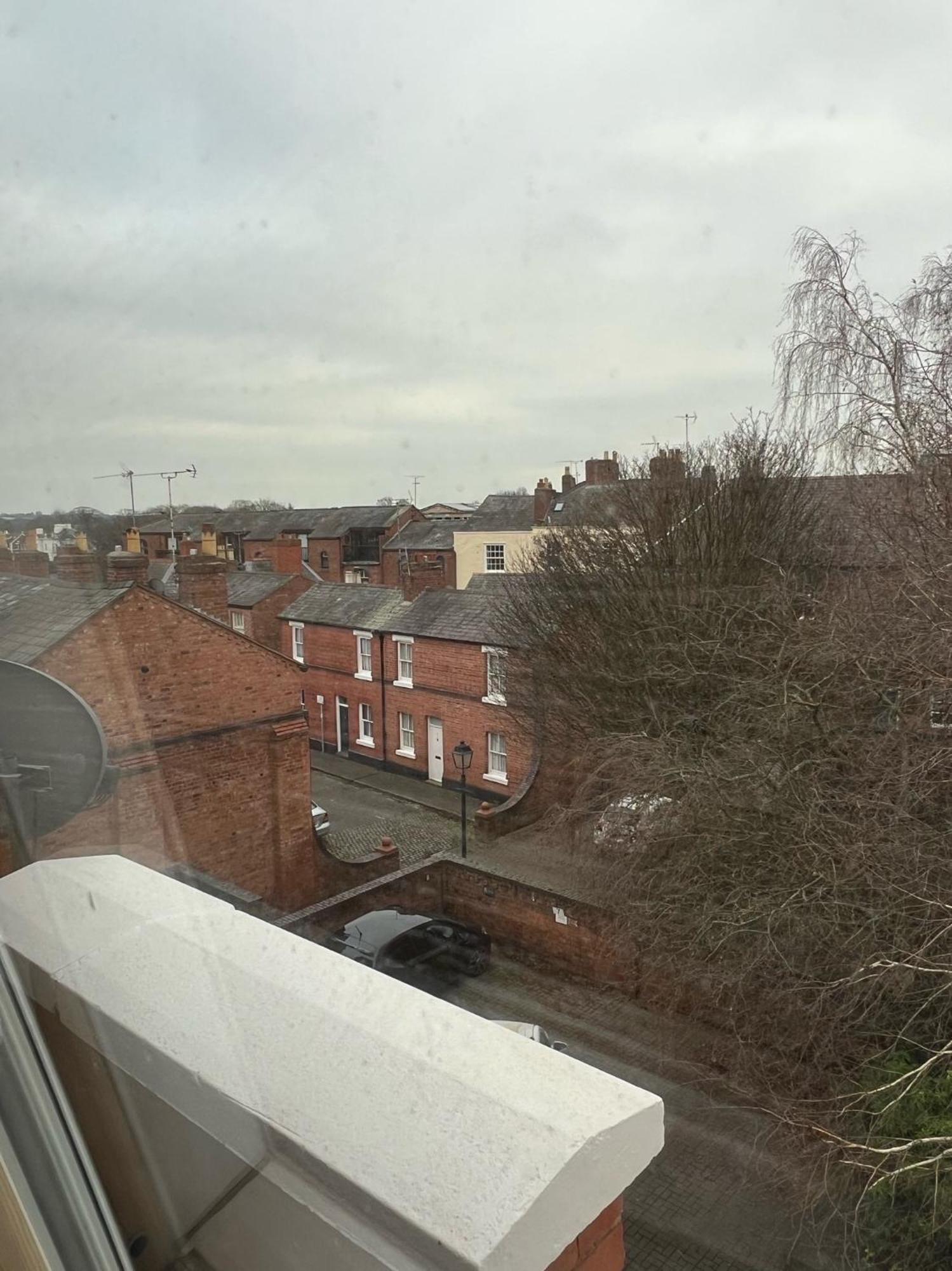 Chester Stays - Best Value Apartment With Free Parking In The Heart Of Chester Buitenkant foto